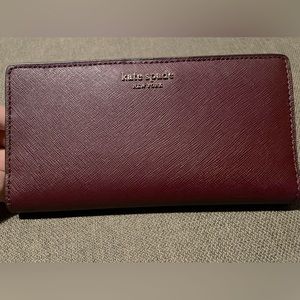 Kate Spade Bi-fold wallet